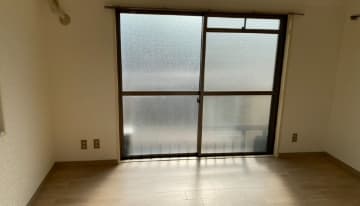 殺菌消毒・脱臭・原状回復リフォームの様子